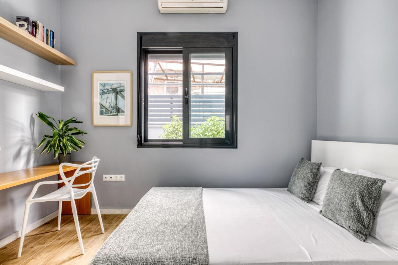 Spacious Flat With Courtyard And Private Parking! Atina Dış mekan fotoğraf