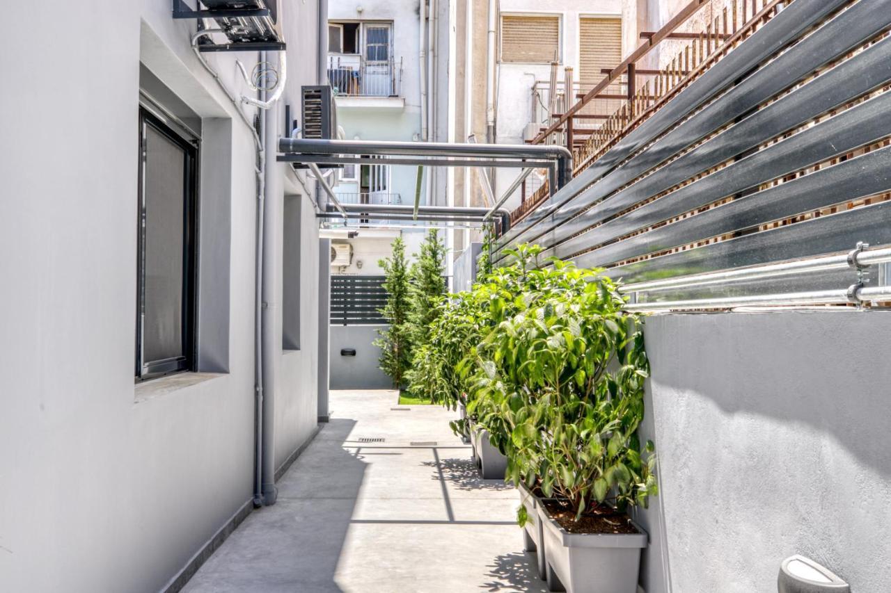 Spacious Flat With Courtyard And Private Parking! Atina Dış mekan fotoğraf