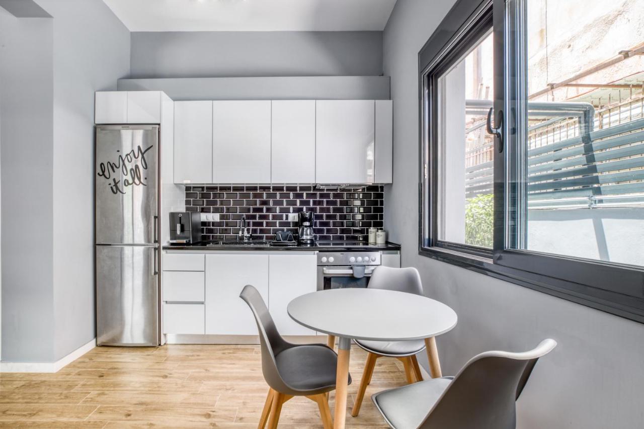 Spacious Flat With Courtyard And Private Parking! Atina Dış mekan fotoğraf